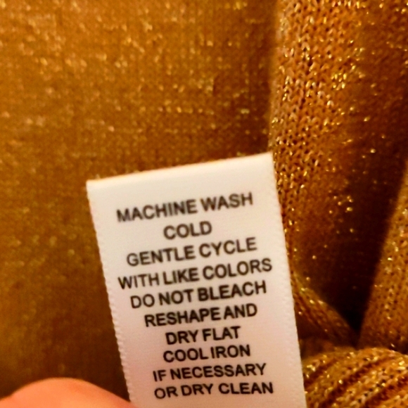 💲 5 for $15💲MELISSA PAIGE XL Gold Shimmer Lightweight Turtleneck Sweater - Picture 7 of 7